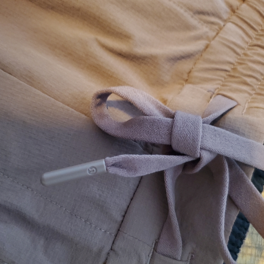 Lululemon Bowline Short 8" *Stretch Ripstop Smoky Topaz Size Small - Picture 7 of 10